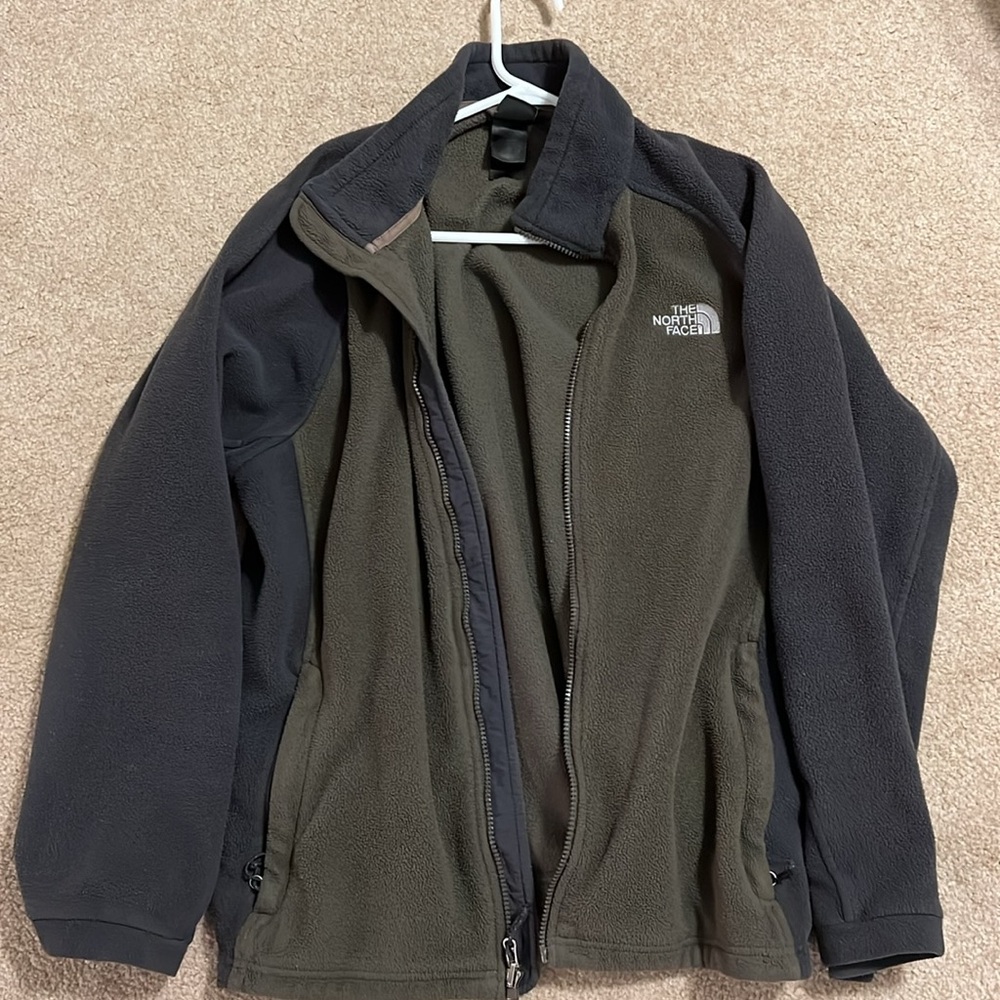 Men’s Large North Face fleece zip up